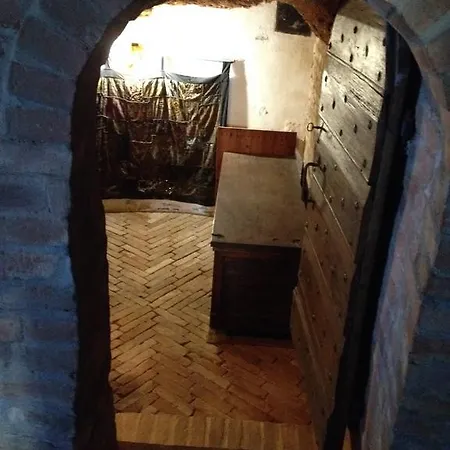 Altes Backhaus In Maranzana Mombaruzzo