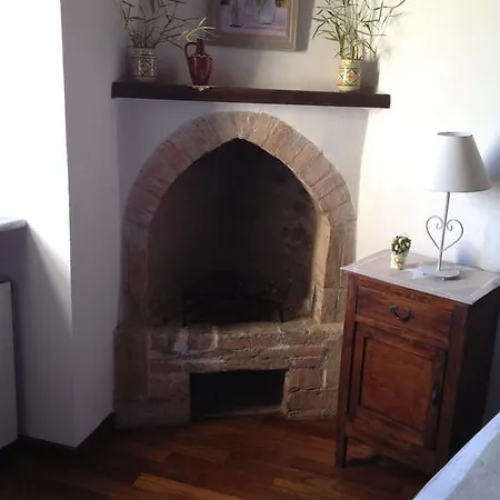 Altes Backhaus In Maranzana