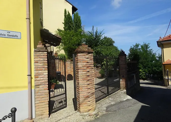 Altes Backhaus In Maranzana *